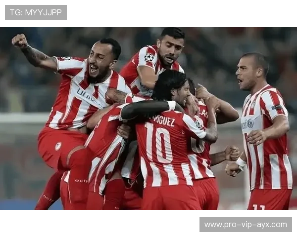 里昂中场多面手助阵，球队战力增强，里昂队首发阵容